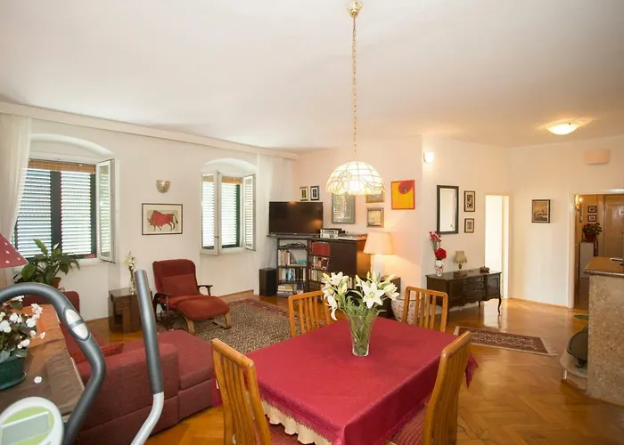 Apartament King Tom Street