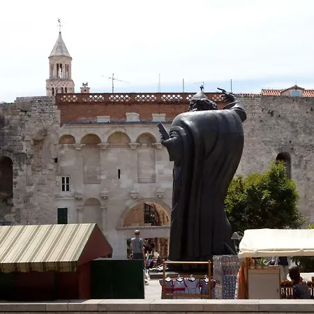 公寓 King Tom Street *